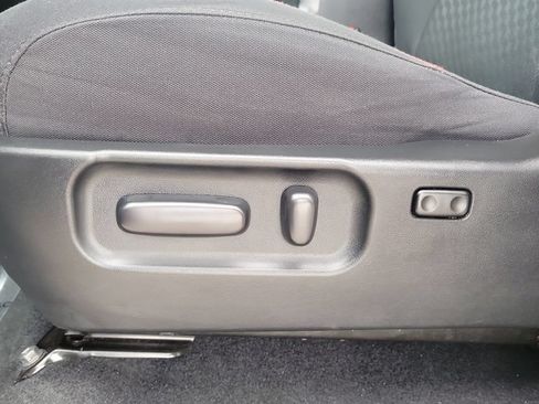 Certified 2023 Toyota Tacoma SR5 AWD/4WD image 16