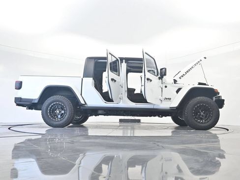 Used 2023 Jeep Gladiator Rubicon w/ LED Lighting Group AWD/4WD image 42