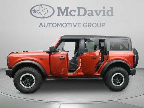 Used 2023 Ford Bronco Big Bend w/ Sasquatch Package AWD/4WD image 41