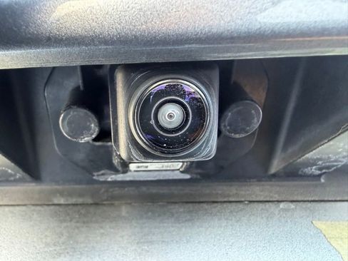 Used 2023 Nissan Rogue SL w/ SL Premium Package image 9