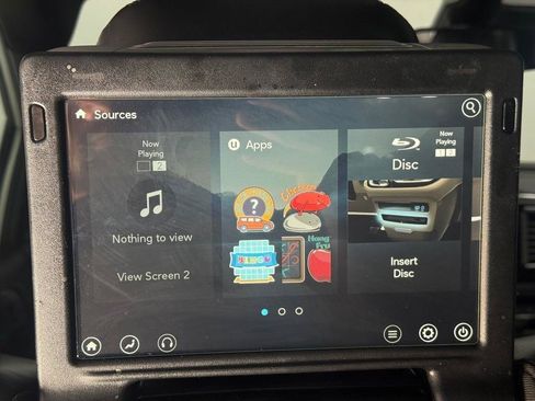 Used 2019 Chrysler Pacifica Limited w/ Advanced Safetytec Group FWD image 22