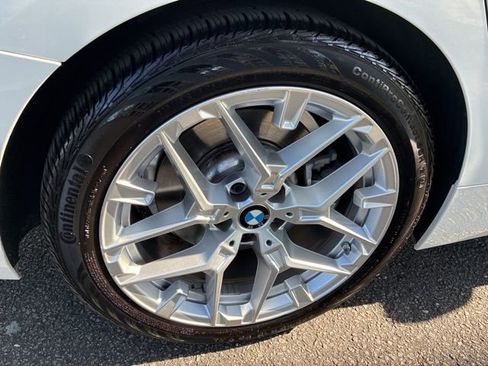 Used 2025 BMW 330i Sedan RWD image 16