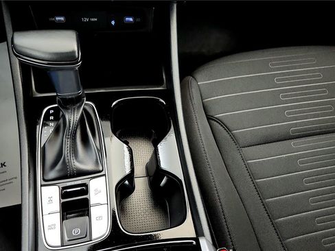 Used 2022 Hyundai Santa Cruz SEL Premium image 40