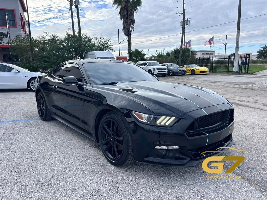 Used 2017 Ford Mustang Premium w/ Pony Package RWD image 4