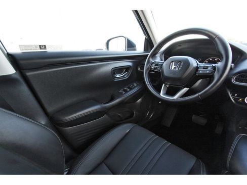 Used 2027 Honda HR-V EX-L image 9