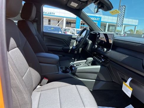 New 2026 Chevrolet Colorado W/T image 31