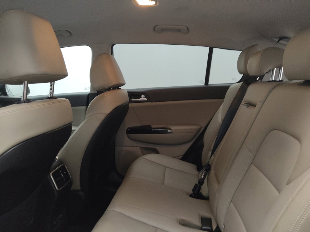 Used 2020 Kia Sportage EX FWD image 18