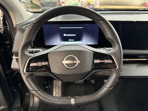 Used 2023 Nissan Ariya FWD image 18