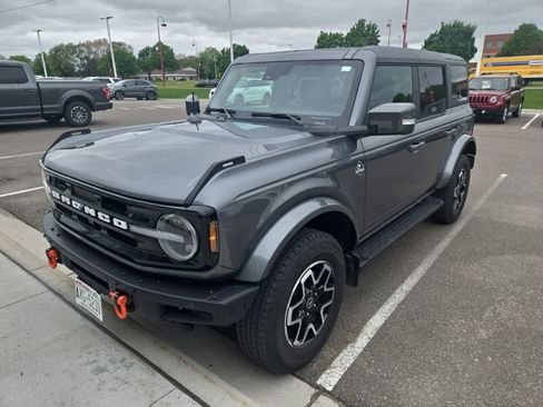 Used 2024 Ford Bronco Outer Banks AWD/4WD image 6