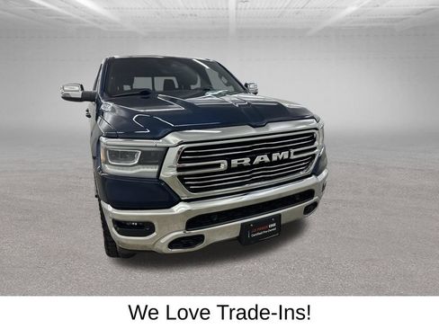 Used 2023 RAM 1500 Laramie AWD/4WD image 3