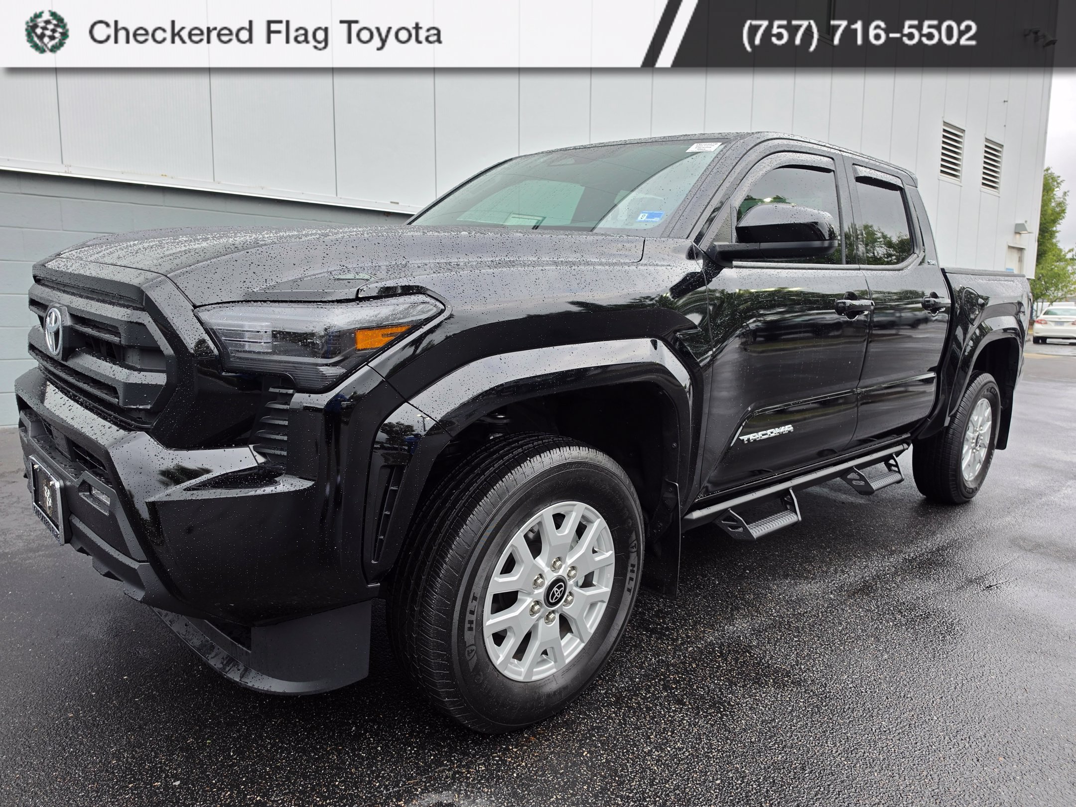 Used 2025 Toyota Tacoma SR5 AWD/4WD image 1