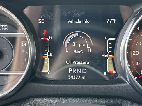 Used 2020 Jeep Gladiator Rubicon AWD/4WD image 22