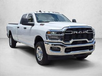 Used 2025 RAM 2500 Tradesman w/ Chrome Appearance Group AWD/4WD video 3