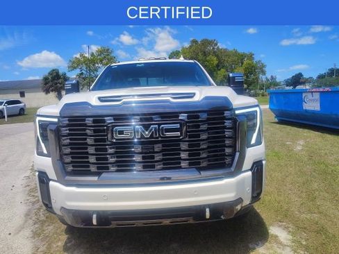 Used 2024 GMC Sierra 2500 Denali Ultimate w/ Max Trailering Package AWD/4WD image 2