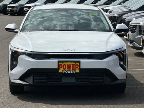 New 2026 Kia K4 FWD image 3