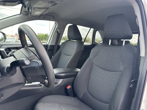 Certified 2024 Toyota RAV4 XLE AWD/4WD image 9
