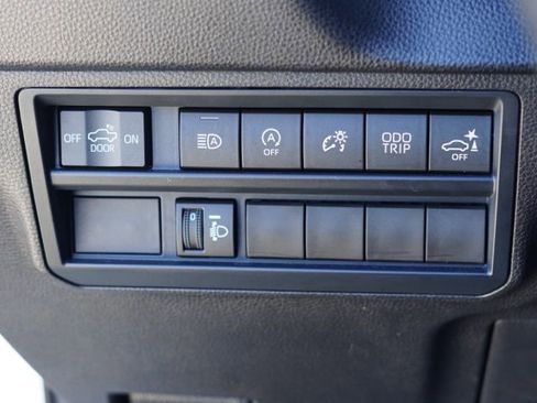 Certified 2025 Toyota Tundra SR5 w/ SR5 Convenience Package AWD/4WD image 19