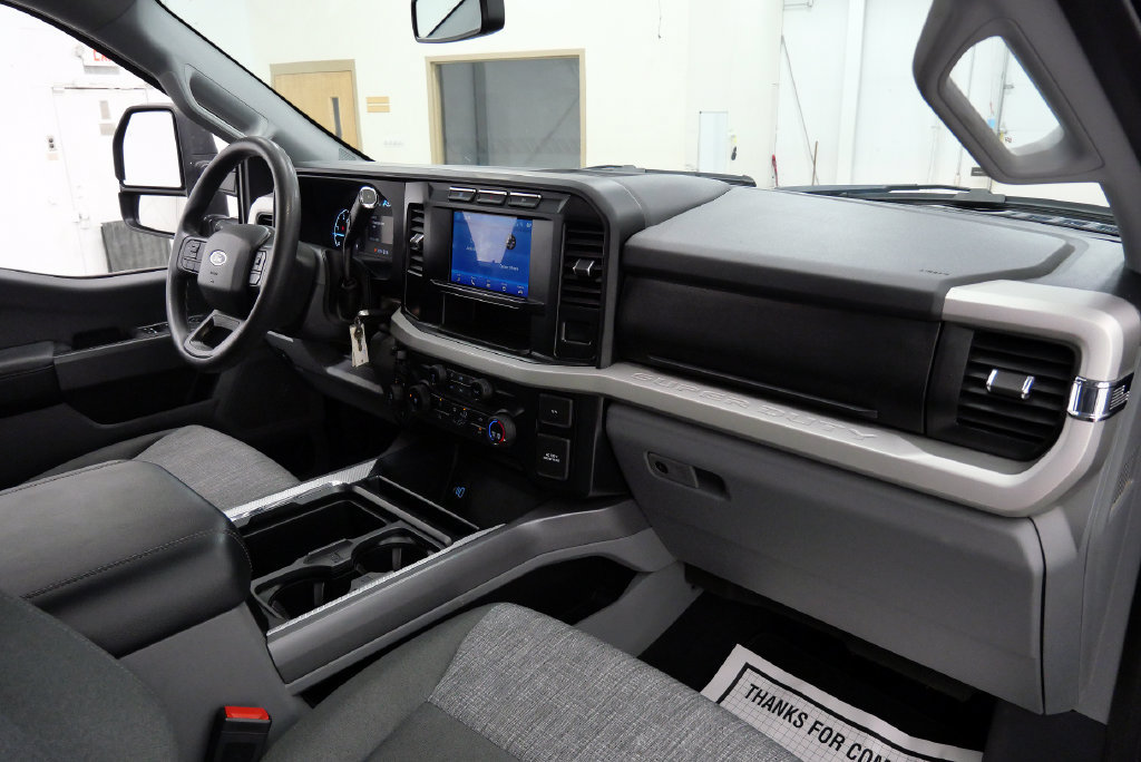 Used 2023 Ford F350 XLT w/ Snow Plow Prep Package AWD/4WD image 18