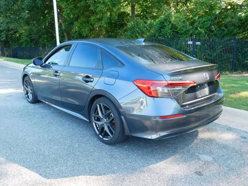 Used 2024 Honda Civic LX image 3