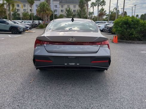 New 2026 Hyundai Elantra SE image 6