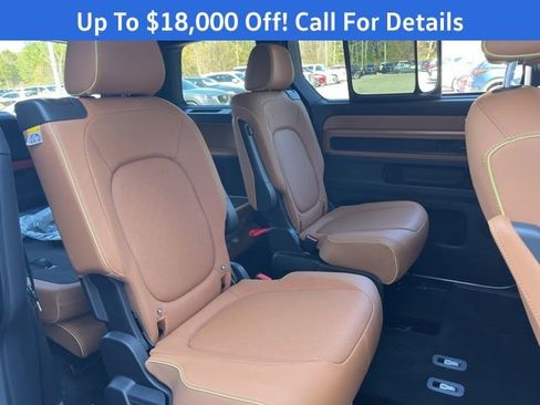 New 2025 Volkswagen ID. Buzz Pro S Plus image 24