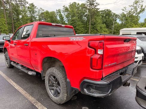 Used 2020 Chevrolet Silverado 1500 Custom Trail Boss w/ Custom Convenience Package AWD/4WD image 2