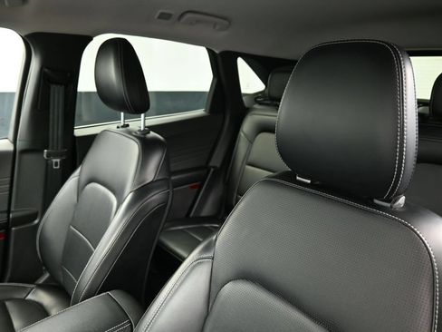 Used 2024 Ford Escape Platinum AWD/4WD image 14