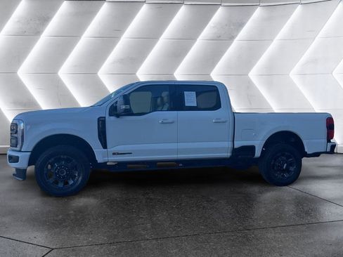 Used 2024 Ford F250 Lariat w/ Sport Appearance Package AWD/4WD image 3