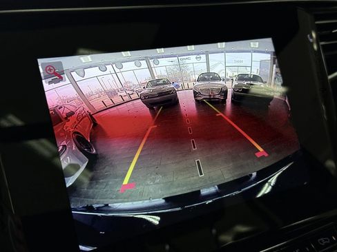 Used 2022 Jeep Wagoneer Series III w/ Premium Group I image 53