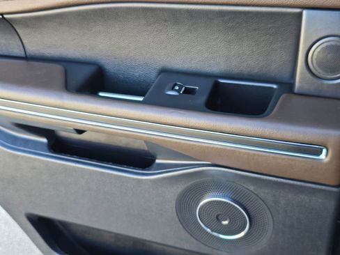 Used 2021 Ford Expedition King Ranch image 26