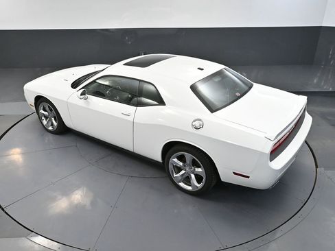 Used 2013 Dodge Challenger R/T image 50