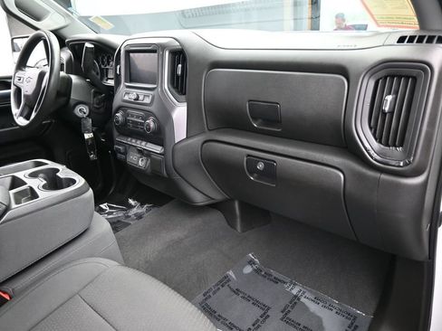 Used 2021 Chevrolet Silverado 1500 Custom Trail Boss AWD/4WD image 46