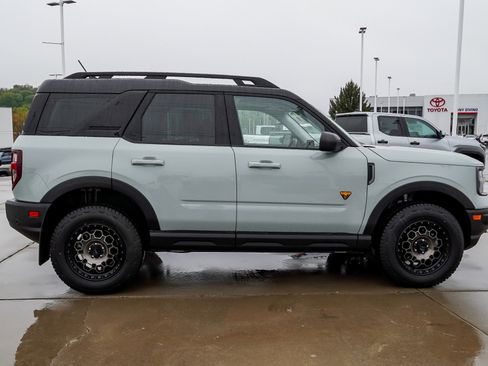 Used 2023 Ford Bronco Sport Badlands w/ Premium Package AWD/4WD image 9