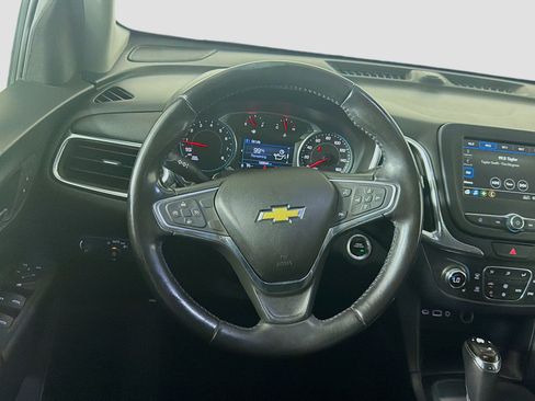 Used 2019 Chevrolet Equinox LT FWD image 17