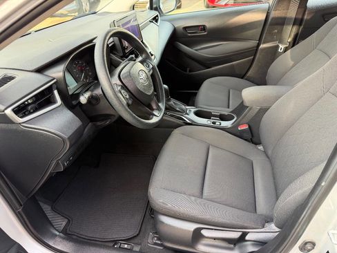 Used 2023 Toyota Corolla LE image 18