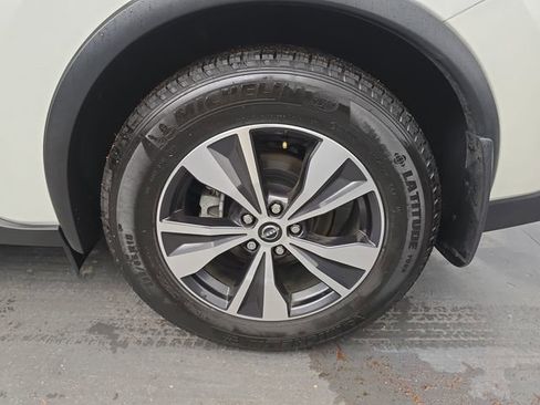 Used 2024 Nissan Murano SV image 16