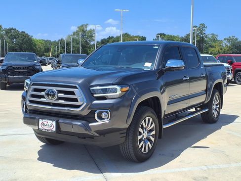 Certified 2022 Toyota Tacoma Limited RWD image 3