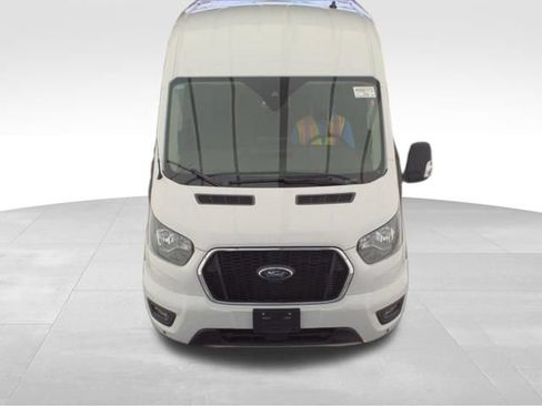 Used 2025 Ford Transit 350 XLT RWD image 2