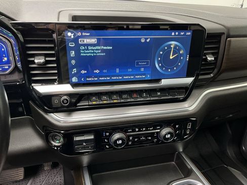 Certified 2024 Chevrolet Silverado 1500 High Country w/ High Country Premium Package AWD/4WD image 19