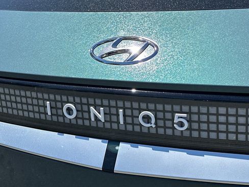 Certified 2024 Hyundai Ioniq 5 Limited RWD image 7