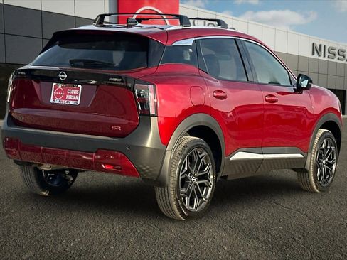 New 2026 Nissan Kicks SR image 3