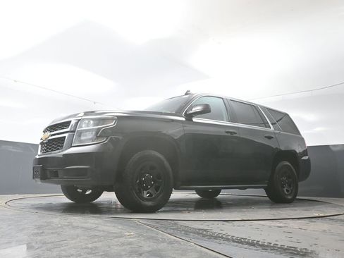 Used 2018 Chevrolet Tahoe 2WD w/ Remote Keyless Entry Package image 50