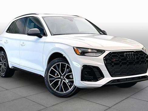 Certified 2023 Audi SQ5 Premium Plus w/ Premium Plus Package AWD/4WD image 3
