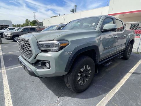 Used 2023 Toyota Tacoma TRD Off-Road AWD/4WD image 10