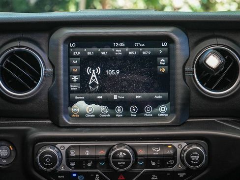 Used 2023 Jeep Wrangler Unlimited Rubicon 4xe w/ Steel Bumper Group AWD/4WD image 12