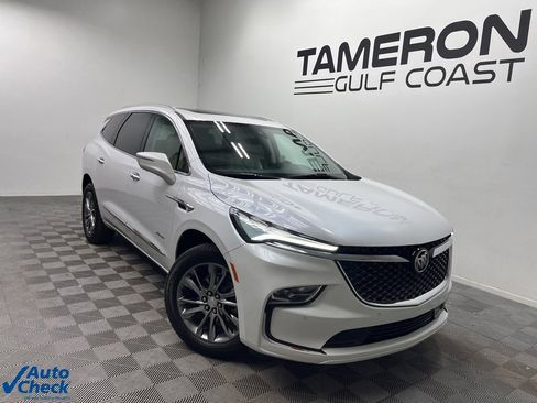 Used 2022 Buick Enclave Avenir w/ Avenir Technology Package image 1