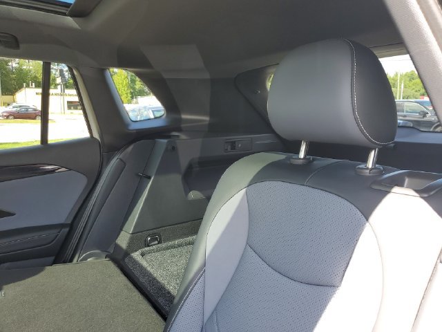 Certified 2026 Volkswagen Tiguan SE R-Line FWD image 15