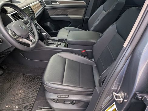 Used 2022 Volkswagen Atlas SEL AWD/4WD image 11
