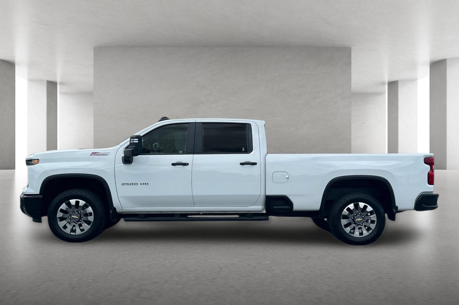 Used 2024 Chevrolet Silverado 2500 Custom w/ Custom Value Package AWD/4WD image 7