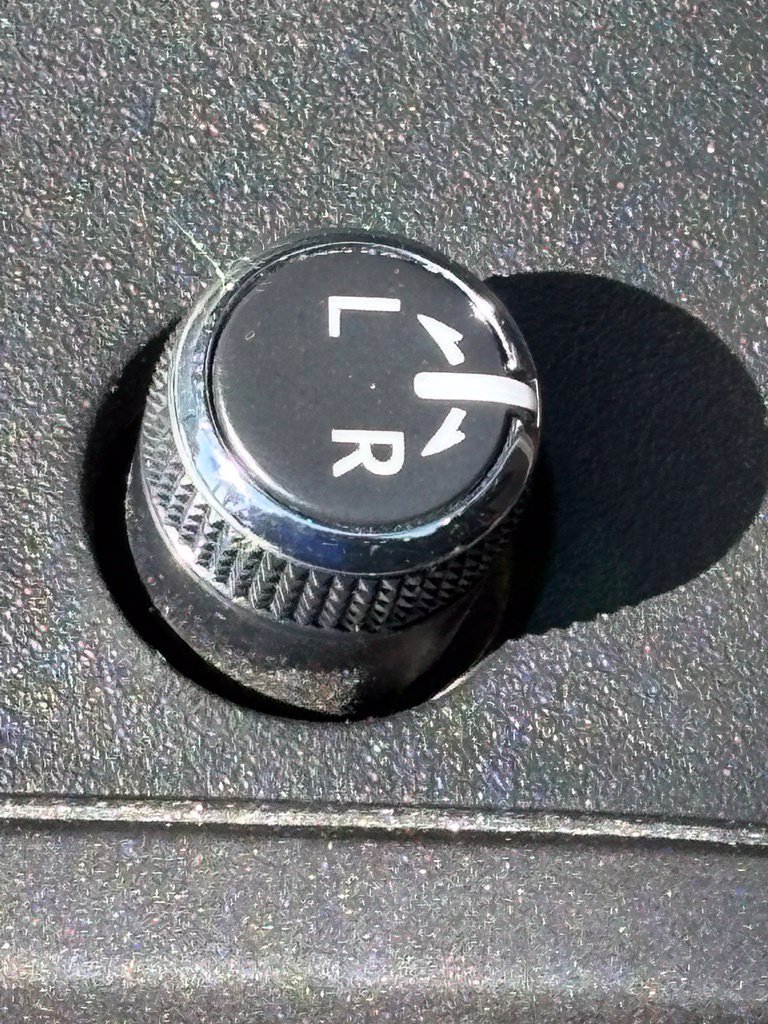 Used 2017 Toyota Tacoma TRD Off-Road RWD image 36